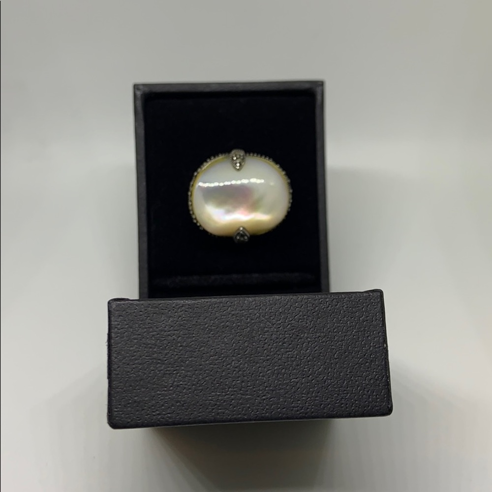 Vintage Mother of Pear ring